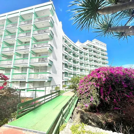 Apartment Single Studio E With Wifi, Balcony, Swimming Pools