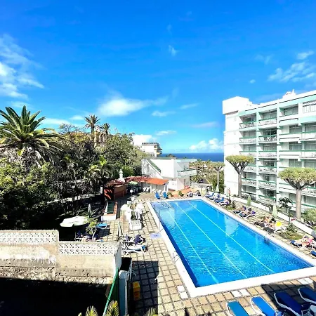 Single Studio E With Wifi, Balcony, Swimming Pools Apartman