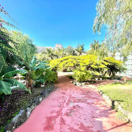 Single Studio E With Wifi, Balcony, Swimming Pools Apartmán *